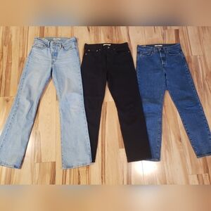 lot 3 pair of Levi's wedgie jeans size 27 black light and medium wash denim